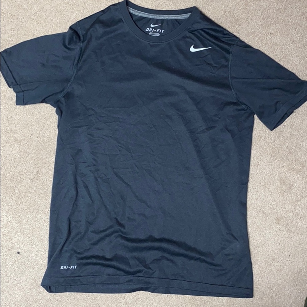 Nike Dri-Fit Medium Men’s t shirt
